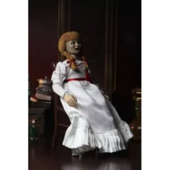 NECA Annabelle Retro Action (20cms). The Conjuring Universe -Ventas PIXELATOY annabelle retro action 20cms the conjuring universe 1 7