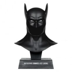 McFarlane Batman Cowl (Detective Comics 27) (1st Apperance) Replica1/3. DC Direct
