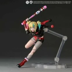 Harley Quinn. Revoltech. DC Comics