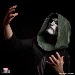 Hasbro Doctor Doom Helmet 1/1. Marvel Legends Series -Ventas PIXELATOY plantilla replicas marvel legends series 10