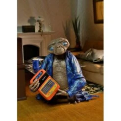 NECA Ultimate Telepathic E.T. The Extra-Terrestrial 40th Anniversary