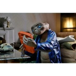 NECA Ultimate Telepathic E.T. The Extra-Terrestrial 40th Anniversary -Ventas PIXELATOY ultimate telepathic et the extra terrestrial 40th anniversary 7